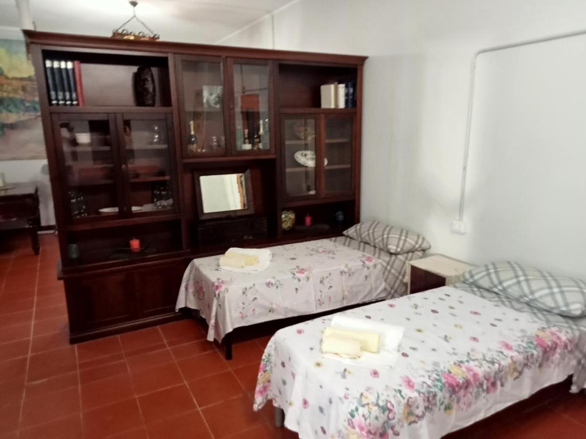 ホテル Il Colle Degli Ulivi San Calogero エクステリア 写真